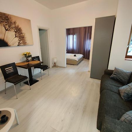 Downtown Studio Bukareszt Zewnętrze zdjęcie